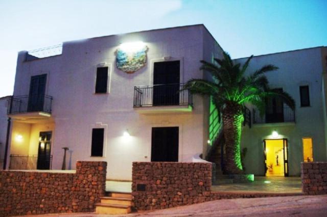 Torre Salina Bed and Breakfast Macari Buitenkant foto